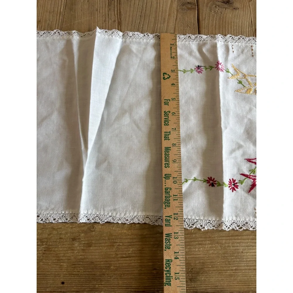 Vintage Handmade Embroidered Table Runner Birds Flowers Lace Trim White 33x12